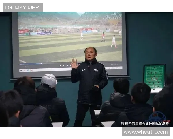 足球球星的摇篮大学培养体系与足球人才发展的深度探讨